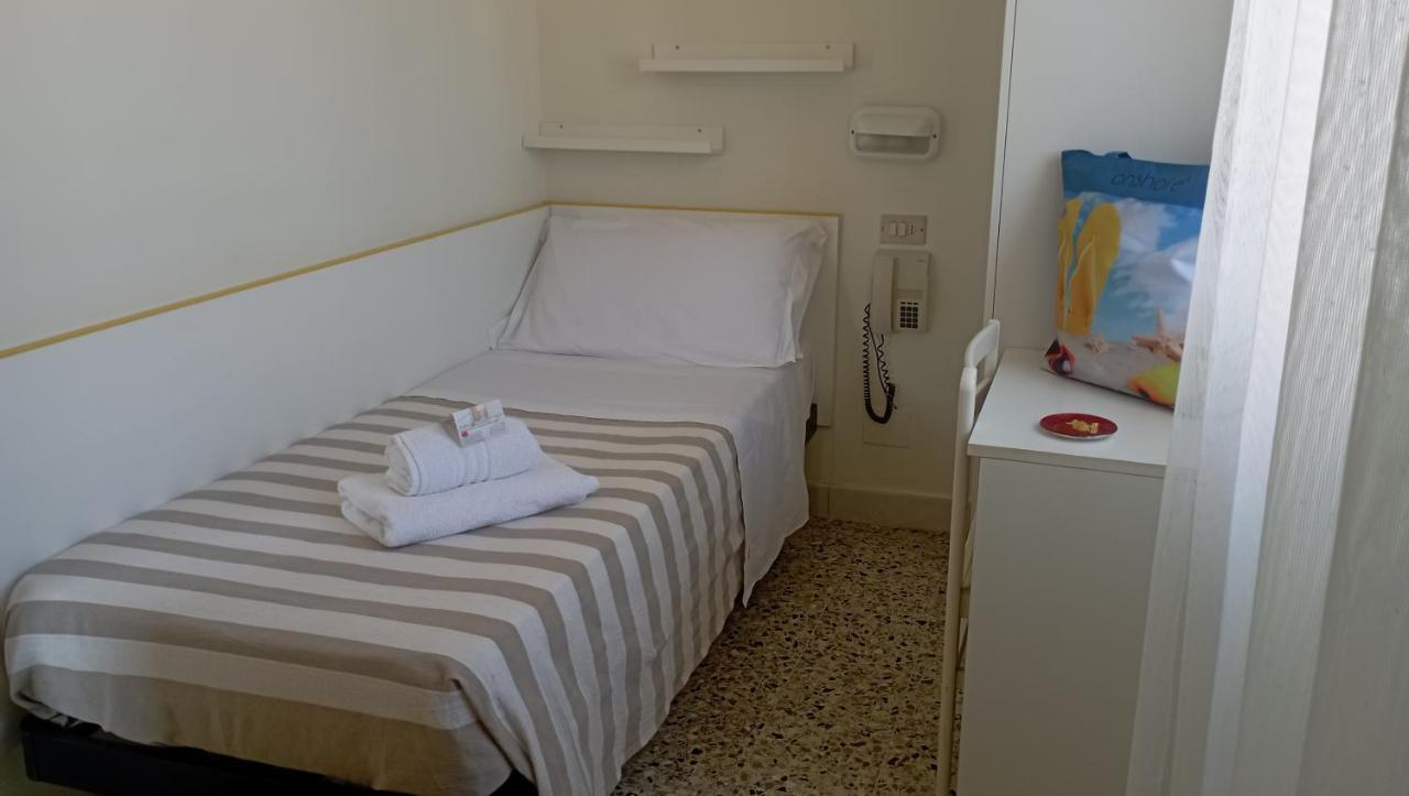 Hotel Raul Riccione Exterior photo